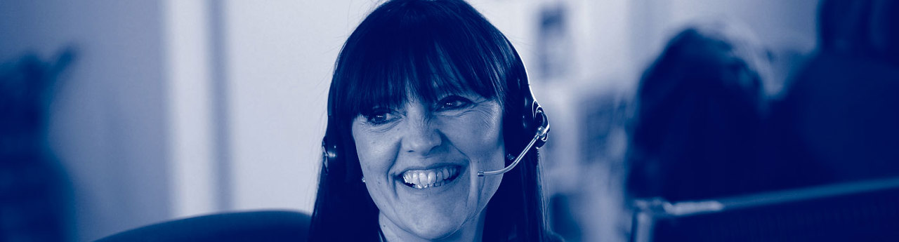 homepage_customer-contact_slider-blue